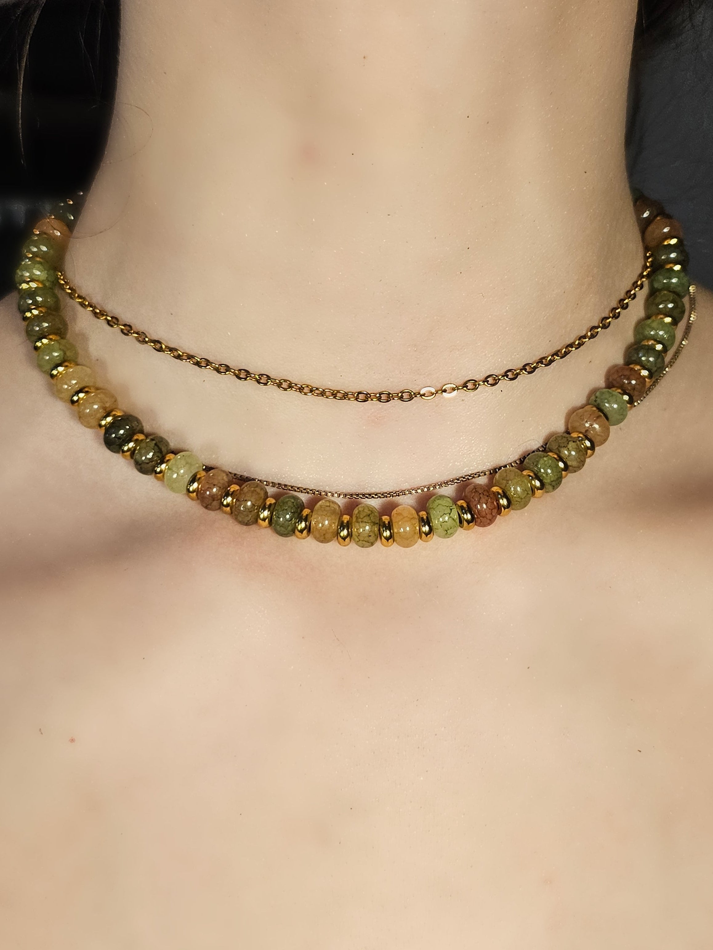 Crackle green glass and gold beaded necklace
