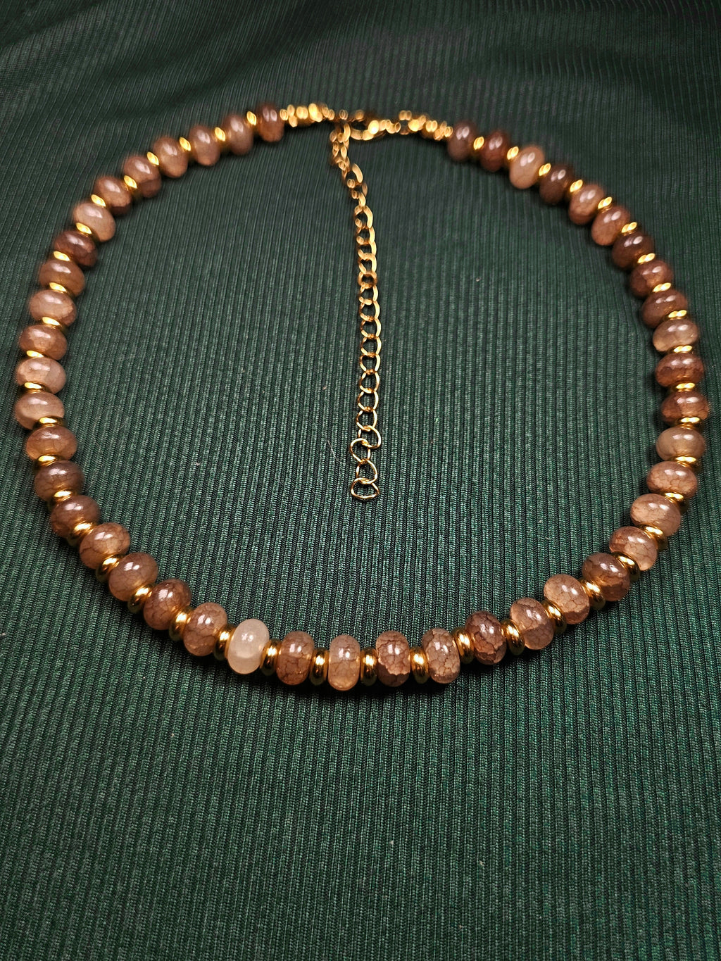 Crackle brown and black glass and gold bead necklace