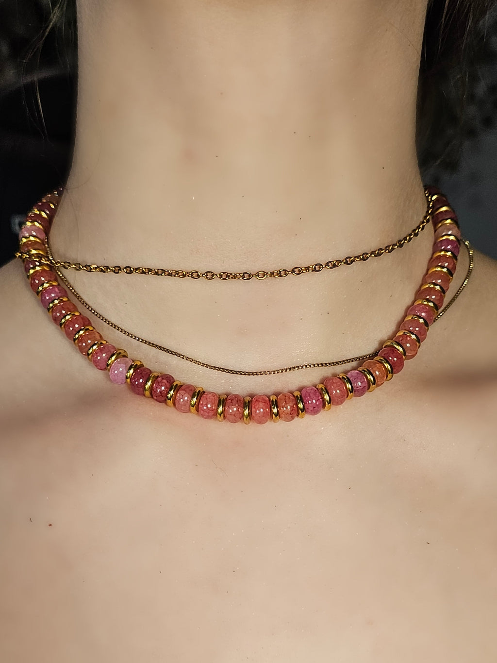 Crackle red glass and gold beaded necklace